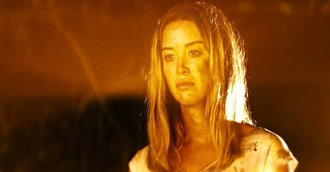 Un fotogramma del film horror The Neighbor