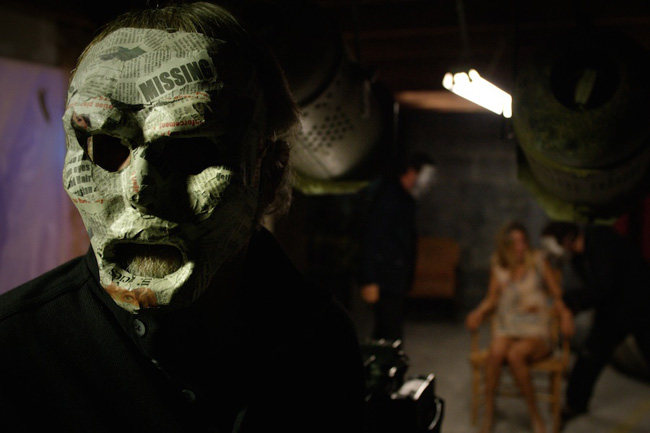 Un fotogramma della pellicola horror The Neighbor