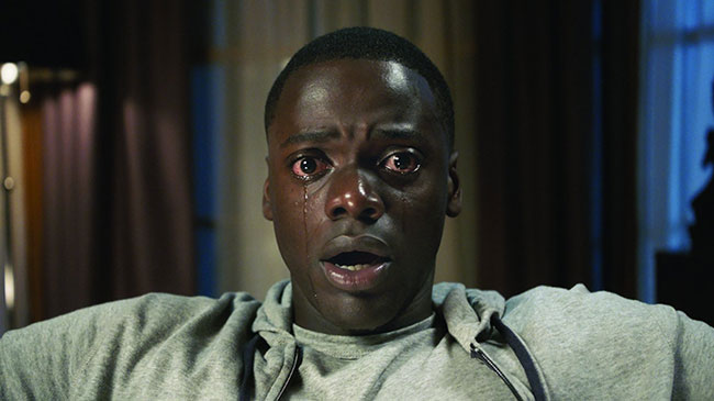 Un fotogramma del film del 2017 Scappa Get Out