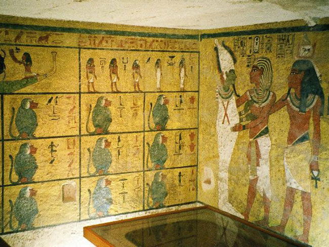 Decorazioni all'interno della tomba di Tutankhamon