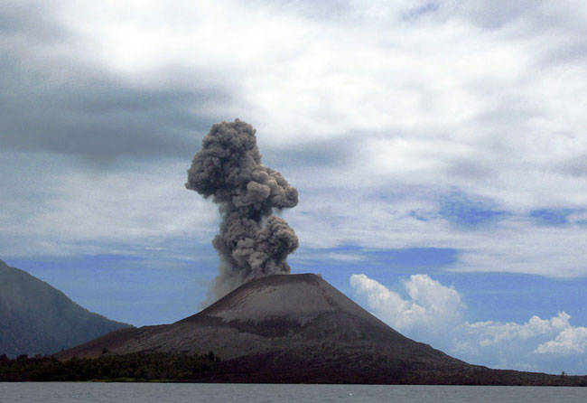 Anak Krakatau in attività