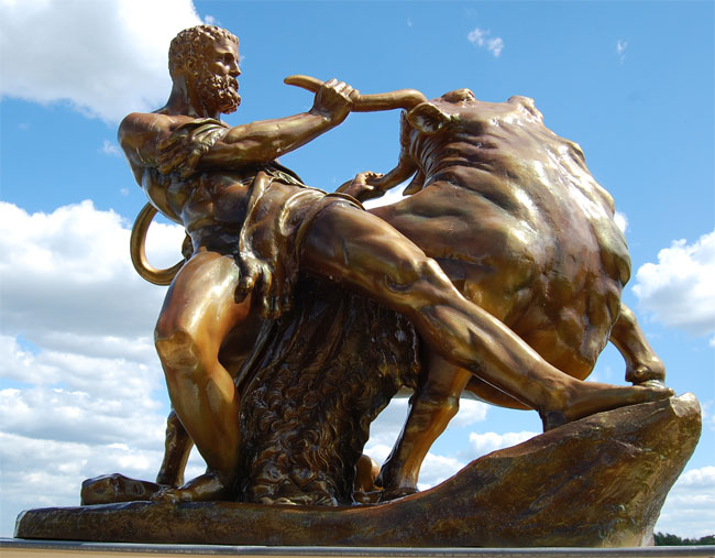 Ercole (Eracle) affronta il toro di Creta
