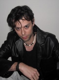 Libri e Notizie: Carnevale: Gabriele Lattanzio parla del racconto Non dimenticare mai