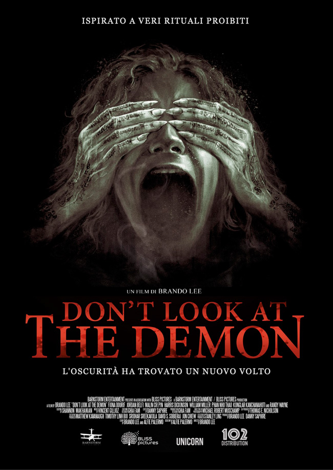 La locandina italiana del film horror Don’t Look At The Demon