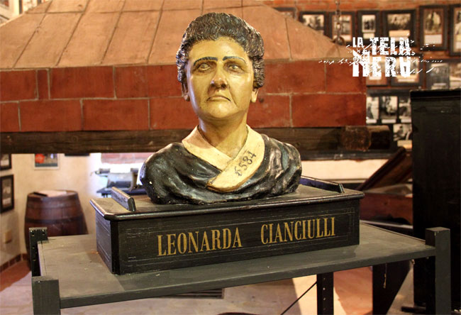 Il busto rappresentante Leonarda Cianciulli conservato al Museo di Arte Criminologica