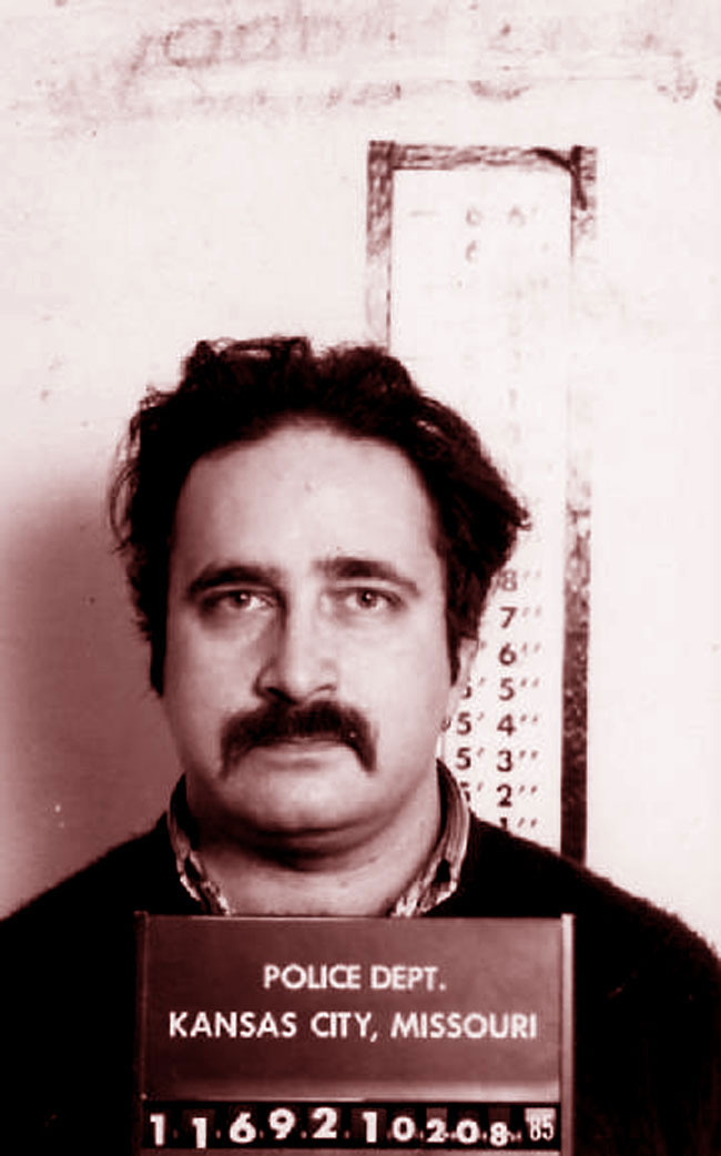 Una foto del serial killer Robert Berdella, il Macellaio di Kansas City