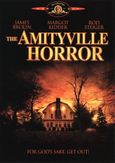 La copertina del DVD di Amityville Horror, nei cinema nel 1979